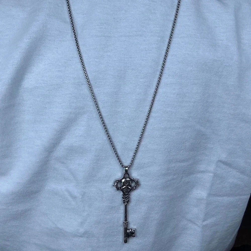 Silver cross pendant necklace
